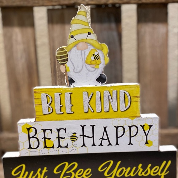 Bee Kind Bee Happy Just Bee Yourself Gnome Wood Sign, Honey Bee Gnome Sign - Picture 6 of 11